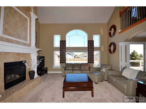 403 Cascade Ct, Johnstown, CO 80534 photo 4