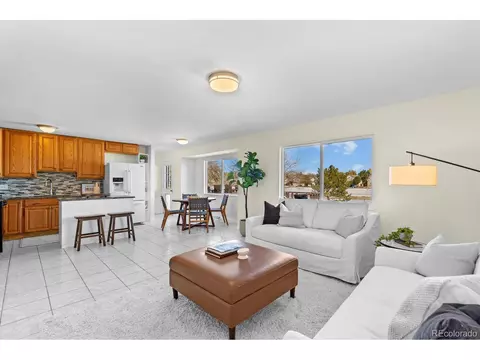 2524 S Rifle St, Aurora, CO 80013
