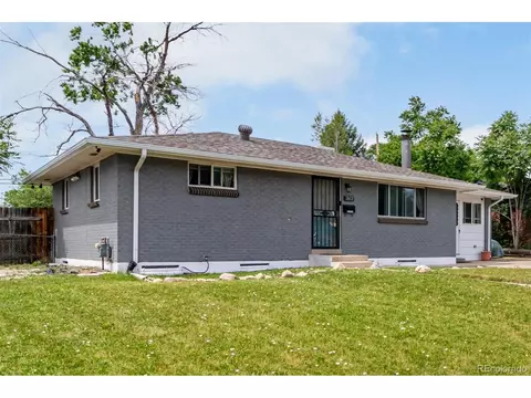 2612 Meadowbrook Dr, Denver, CO 80221