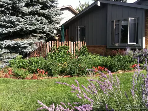 5323 Aztec Dr, Boulder, CO 80303 photo 2
