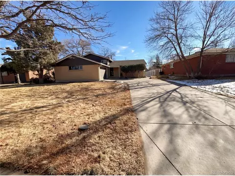 262 Victor St, Aurora, CO 80011