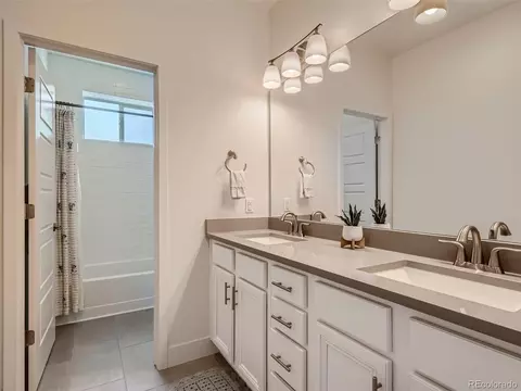 9358 E 60th Pl, Denver, CO 80238 photo 23