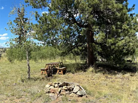 38 Meadow Dr, Como, CO 80432