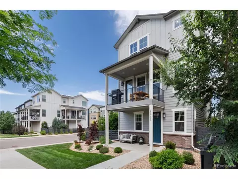 8945 Ramblestone St, Highlands Ranch, CO 80129