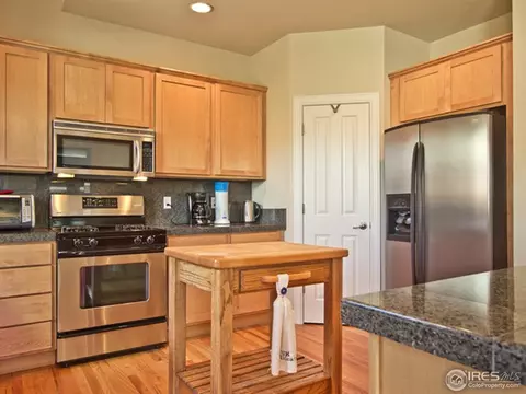 106 Estes Ct, Lyons, CO 80540 photo 8