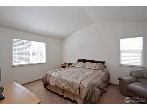 3326 E 105th Ct, Northglenn, CO 80233 photo 11