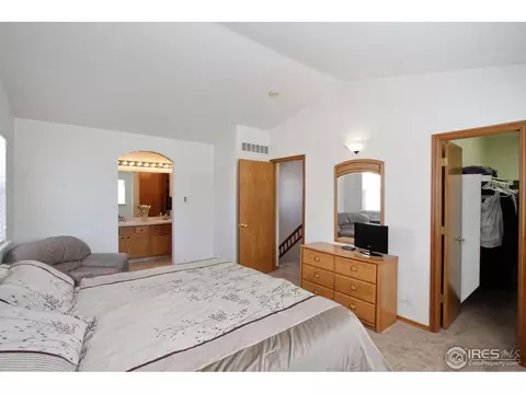 3326 E 105th Ct, Northglenn, CO 80233 photo 12