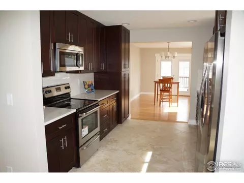 832 Sumner St, Longmont, CO 80501 photo 3