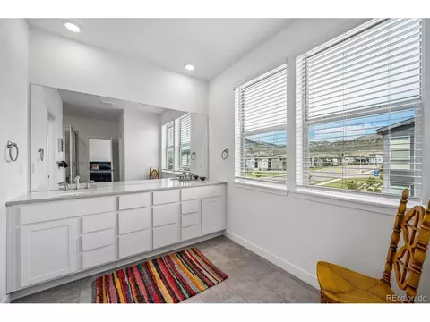 Bath - 15636 W Floyd Dr, Morrison, CO 80465 photo 2 of 5