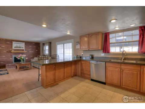 8465 Lamar Dr, Arvada, CO 80003 photo 4