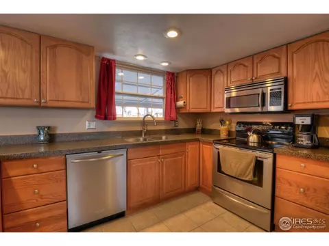 8465 Lamar Dr, Arvada, CO 80003 photo 3