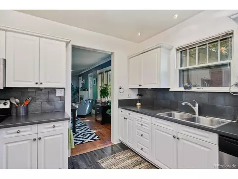2877 Cherry St, Denver, CO 80207 photo 19