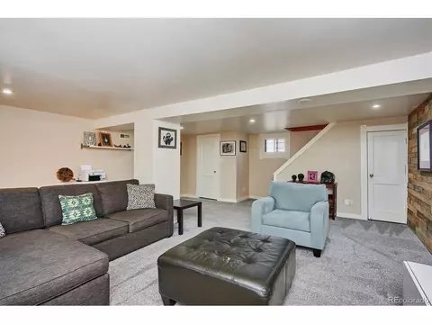 2877 Cherry St, Denver, CO 80207 photo 28