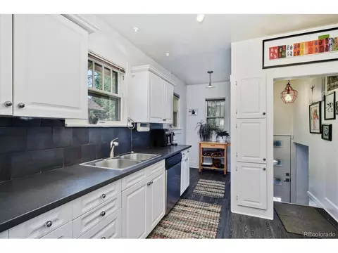 2877 Cherry St, Denver, CO 80207 photo 16
