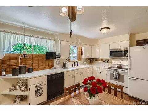 5366 Field Cir, Arvada, CO 80002 photo 10