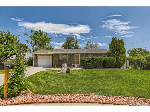 5366 Field Cir, Arvada, CO 80002 photo 2
