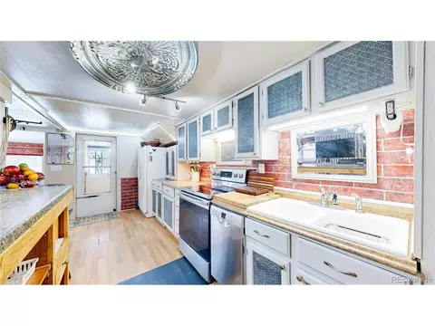 Kitchen - 33988 Jenifer Rd, Pine, CO 80470 photo 5 of 5