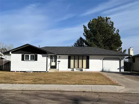 214 6th St, Burlington, CO 80807
