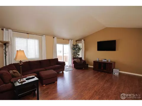 3379 E 105th Ct, Northglenn, CO 80233 photo 4