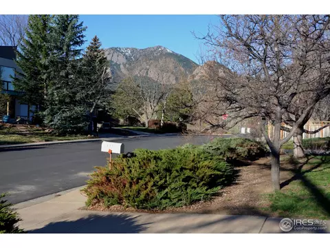 4335 Ludlow St, Boulder, CO 80305 photo 2