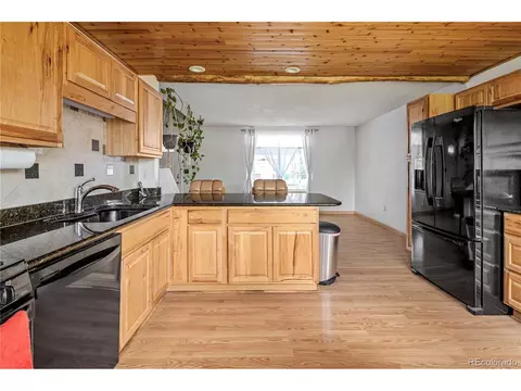 16165 E Bates Dr, Aurora, CO 80013 photo 4
