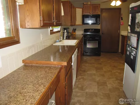 1224 Aspen Dr, Berthoud, CO 80513 photo 4