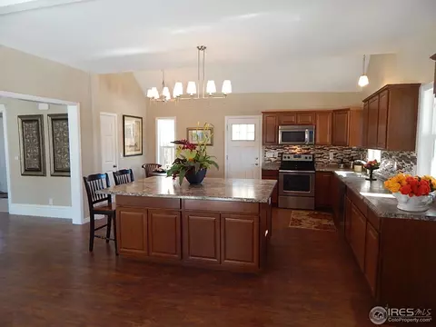 1112 4th St, Greeley, CO 80631 photo 1