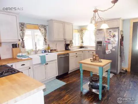 1284 Kiowa Rd, Lyons, CO 80540 photo 2