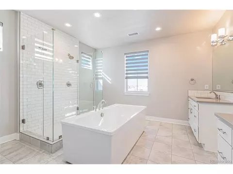 27750 E Lakeview Dr, Aurora, CO 80016 photo 22