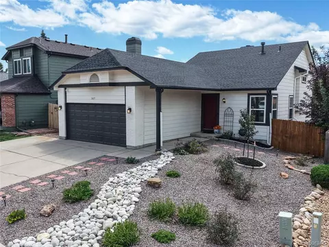 3677 S Flanders St, Aurora, CO 80013