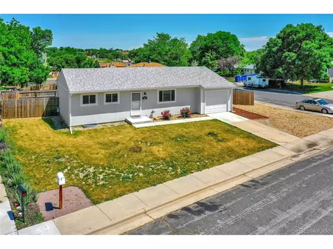 2044 Crystal Ct, Loveland, CO 80537