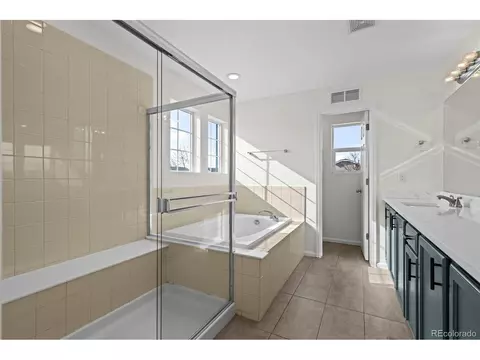 Bath - 18605 E 47th Ave, Denver, CO 80249 photo 3 of 4