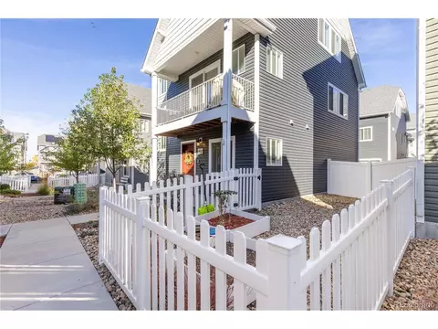 18637 E 53rd Dr, Denver, CO 80249 photo 2