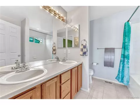 19027 E Ithaca Dr, Aurora, CO 80013 photo 23