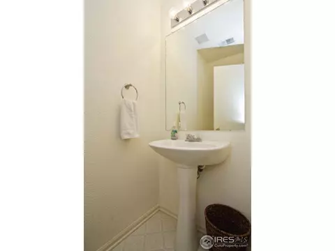 3925 E 94th Ave, Thornton, CO 80229 photo 11