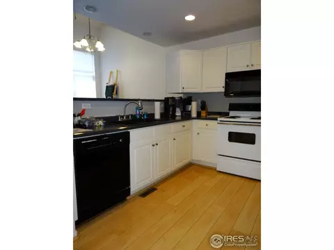 8762 Allison Dr #E, Arvada, CO 80005 photo 6