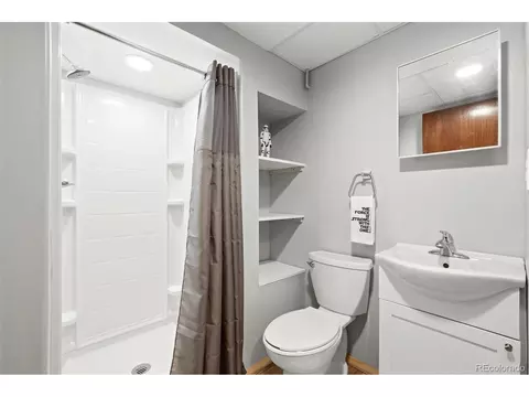 Bath - 2995 E 123rd Ave, Thornton, CO 80241 photo 4 of 4
