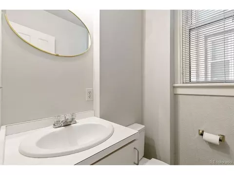 Bath - 814 E 19th Ave, Denver, CO 80218 photo 1 of 3