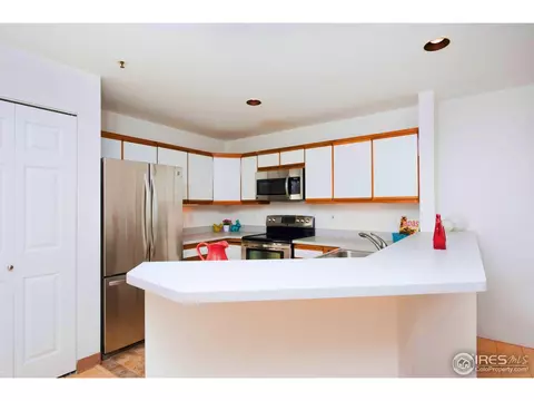 33 S Boulder Cir #111, Boulder, CO 80303 photo 8