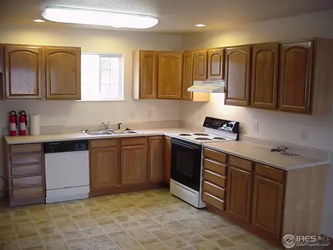 313 Ash Ct, Evans, CO 80620 photo 4