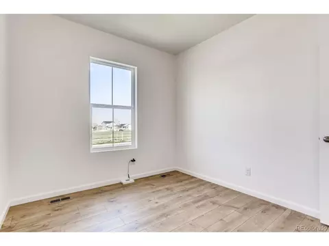 27883 E 8th Ave, Aurora, CO 80018 photo 14