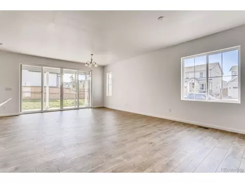 27883 E 8th Ave, Aurora, CO 80018 photo 2