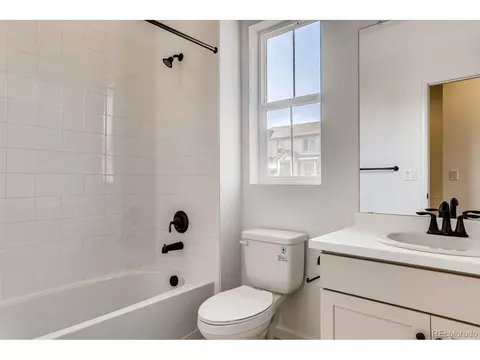 27883 E 8th Ave, Aurora, CO 80018 photo 15