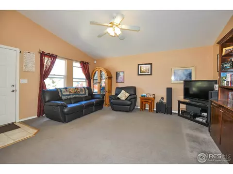 1504 27th St, Greeley, CO 80631 photo 2