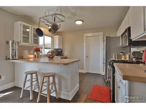 907 Harrison Dr, Lafayette, CO 80026 photo 6