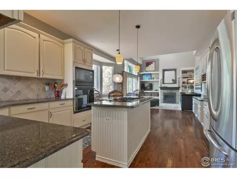 5381 Oak Tree Ct, Boulder, CO 80301 photo 6