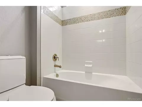 Bath - 6969 E 123rd Pl, Thornton, CO 80602 photo 4 of 4