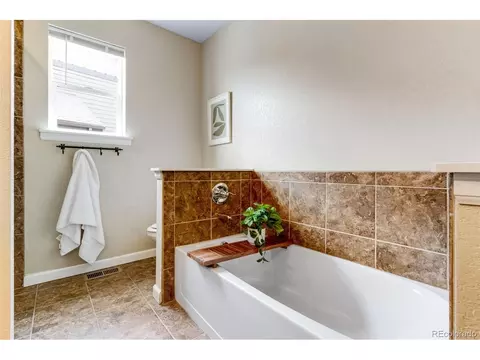 Bath - 405 Audubon Blvd, Severance, CO 80550 photo 2 of 4