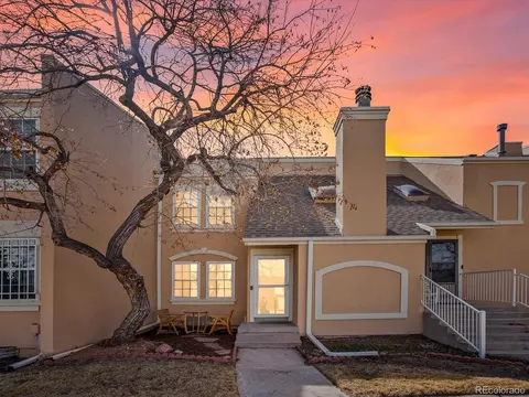 2862 S Vaughn Way, Aurora, CO 80014