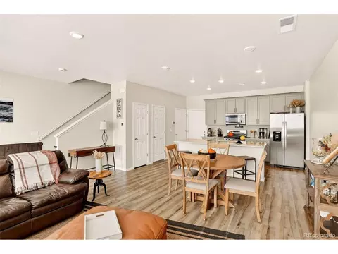 22241 E 7th Pl, Aurora, CO 80018 photo 6